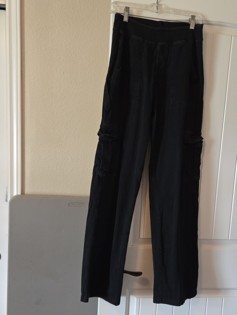 Black Wide-Leg Utility Cargo Pants